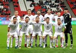 تیم&zwnj; ملی ایران&zwnj; با&zwnj; پیراهن قرمر رنگ در مراسم خداحافظی