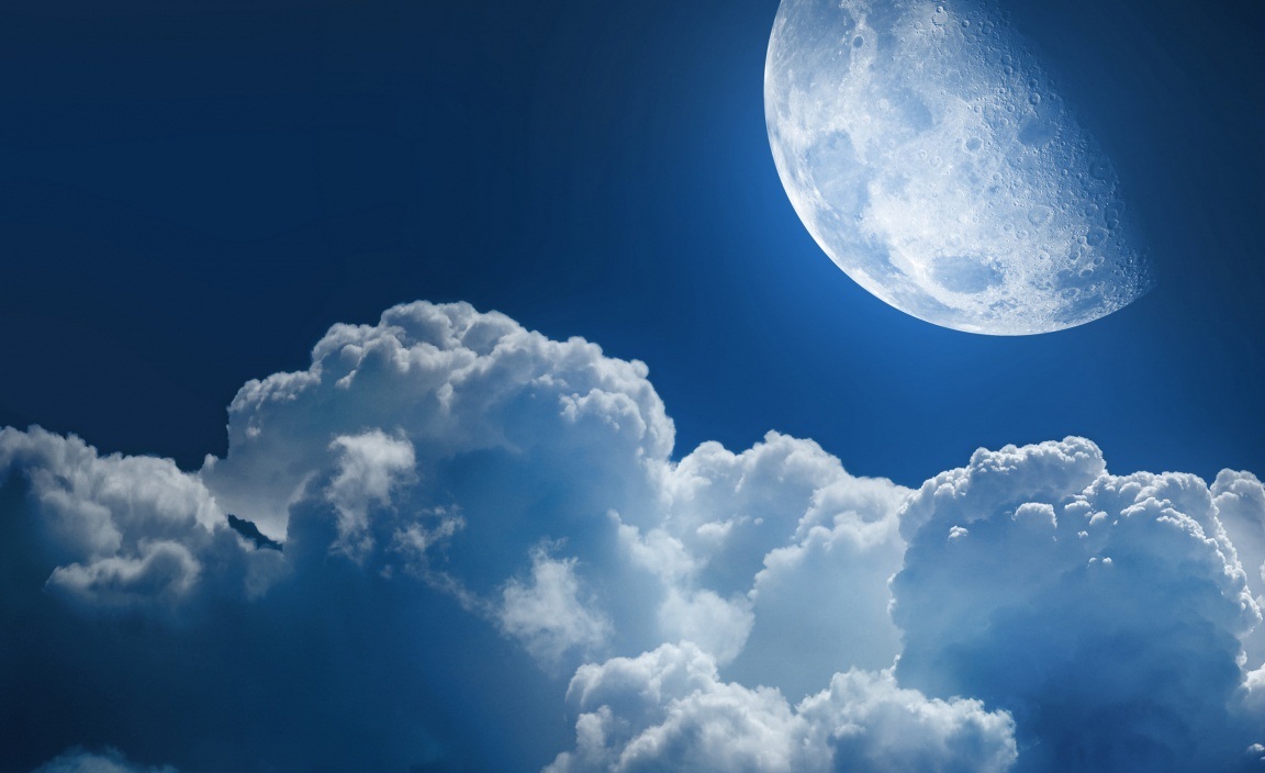 دانلود اشعار مناجات خوانی ویژه ماه مبارک رمضان دانلود اشعار مناجات خوانی ویژه ماه مبارک رمضان