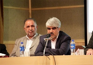 تبلیغ کالاهای داخلی در معابر و جاده های استان قم