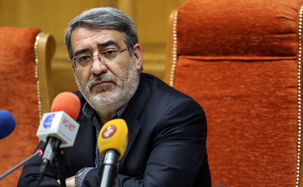 وزیر کشور: موانع فعالیت کولبران را یک هفته ای برطرف کنید