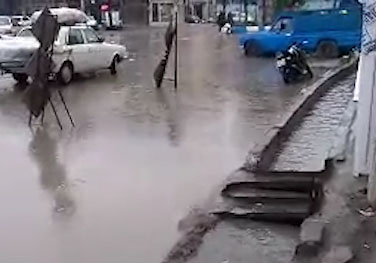 فیلمی از آبگرفتگی معابر در نسیم&zwnj;شهر