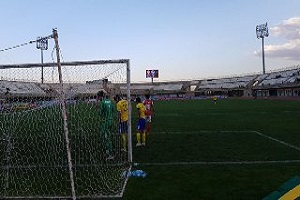ناکامی صدرنشین و تیم دوم جدول در روز پیروزی امیدبخش نساجی/ ایران جوان سقوط کرد