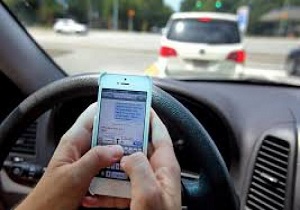 افزایش 3 برابری تخلف استفاده از تلفن همراه حین رانندگی