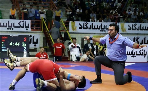 نیما صادقی نماینده داوری کشتی ایران در المپیک جوانان