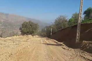 فیلمی از وضعیت نامناسب جاده در روستای دره‌مولا