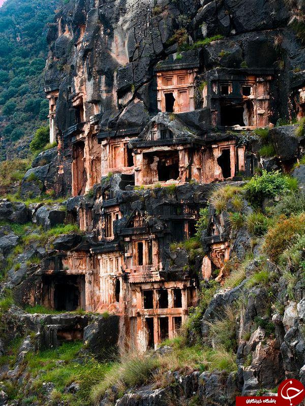 خودنمایی مقبره های سنگی یونانی در ترکیه