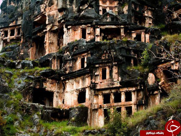 خودنمایی مقبره های سنگی یونانی در ترکیه