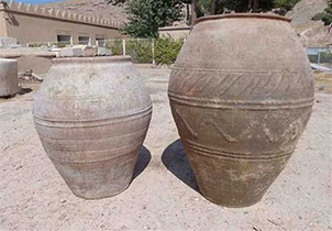 ۲ خمره دوره ساسانی در اصفهان رونمایی شد