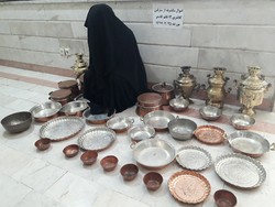 زوج جوان سارق حرفه&zwnj;ای فروشگاه&zwnj;های ظروف مسی به دام افتادند
