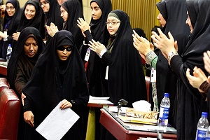 نگاه نقادانه دانش آموزان مجلس دانش آموزی را موثر می‌دانیم / ایجاد سامانه ایده دانش آموزی در دبیرخانه مجلس دانش آموزی