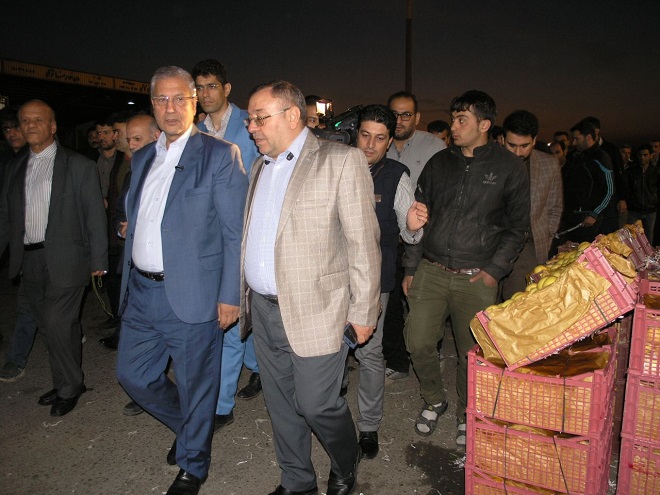 بازدید وزیر کار از میدان مرکزی میوه و تره بار شهرداری تهران