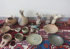 کشف 65 قطعه اشیای تاریخی از سوداگران آثار تاریخی در نهاوند