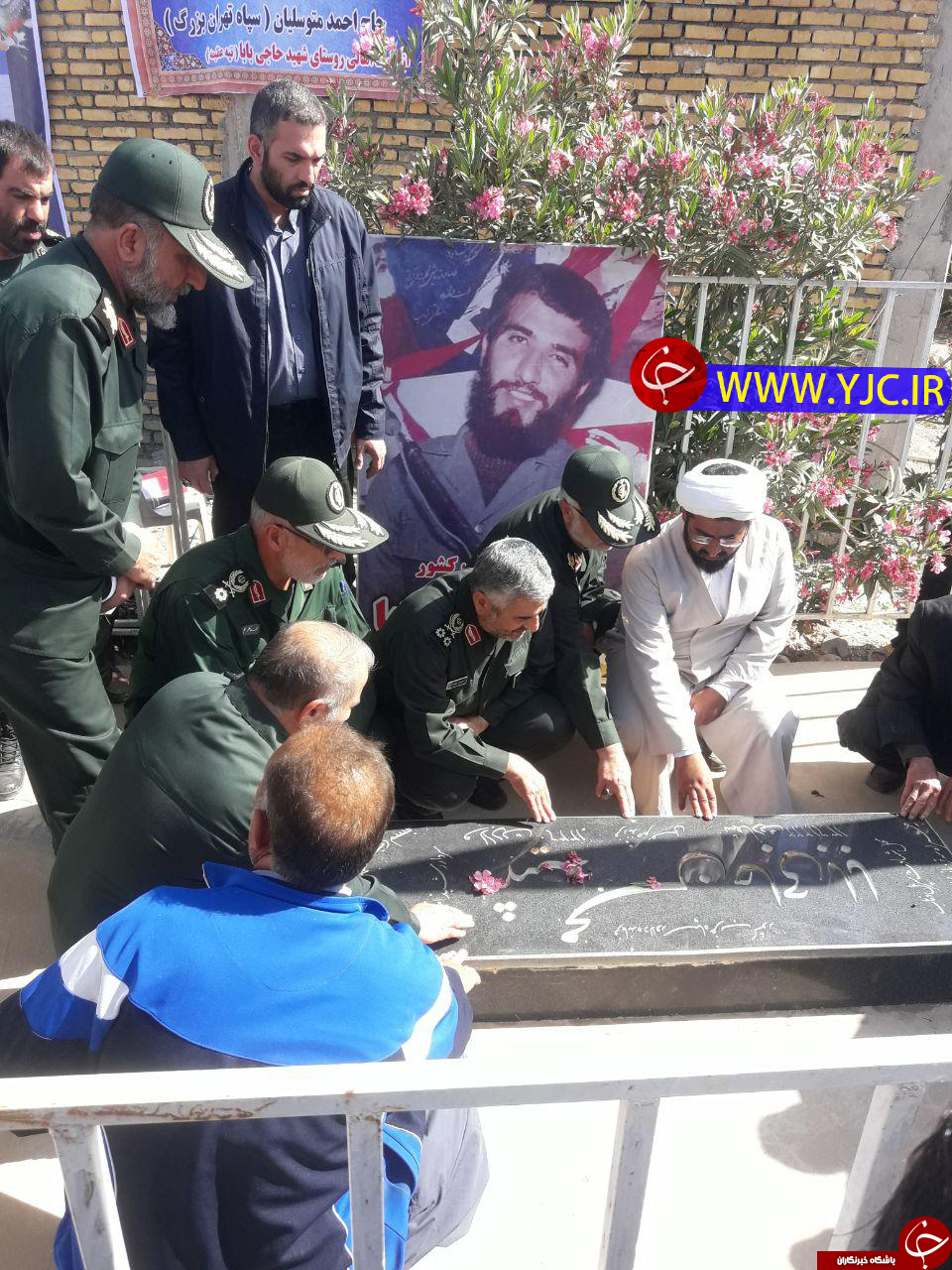 بازدید سردار جعفری از روستای زلزله&zwnj;زده 