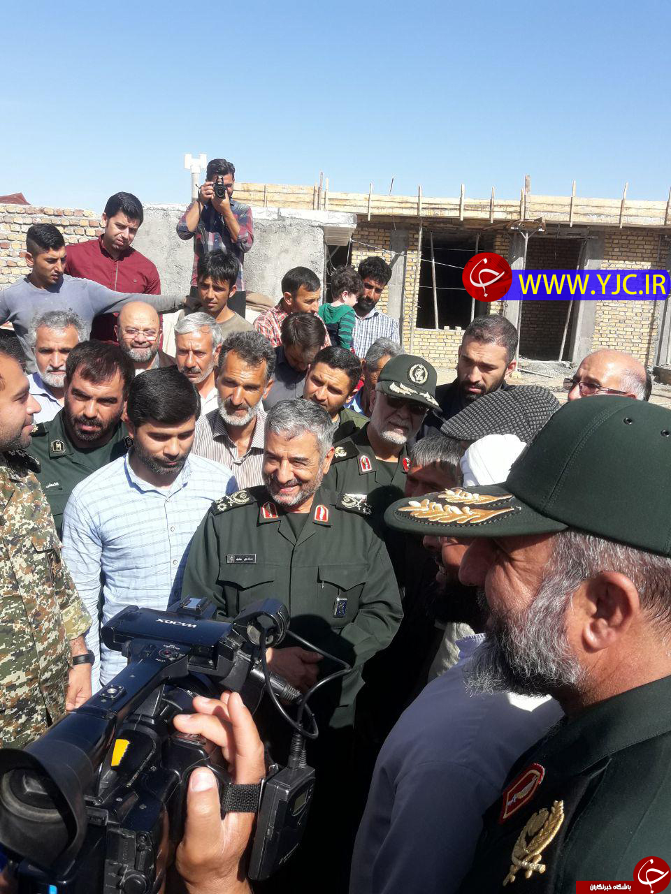 بازدید سردار جعفری از روستای زلزله&zwnj;زده 
