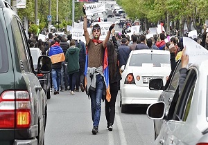 پیشنهاد نخست‌وزیر موقت ارمنستان برای برگزاری انتخابات زودهنگام پارلمانی