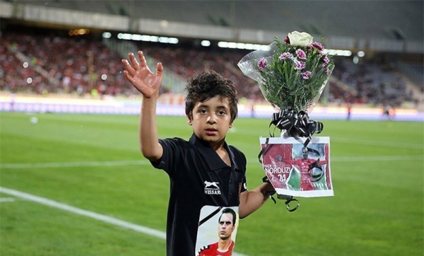 جام قهرمانی پرسپولیس روی دستان هانی نوروزی!