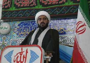 ملاک مسئولان در استخدام‌ها تعهد و تخصص باشد