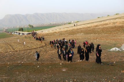 برگزاری همایش پیاده روی خانواده در باشت