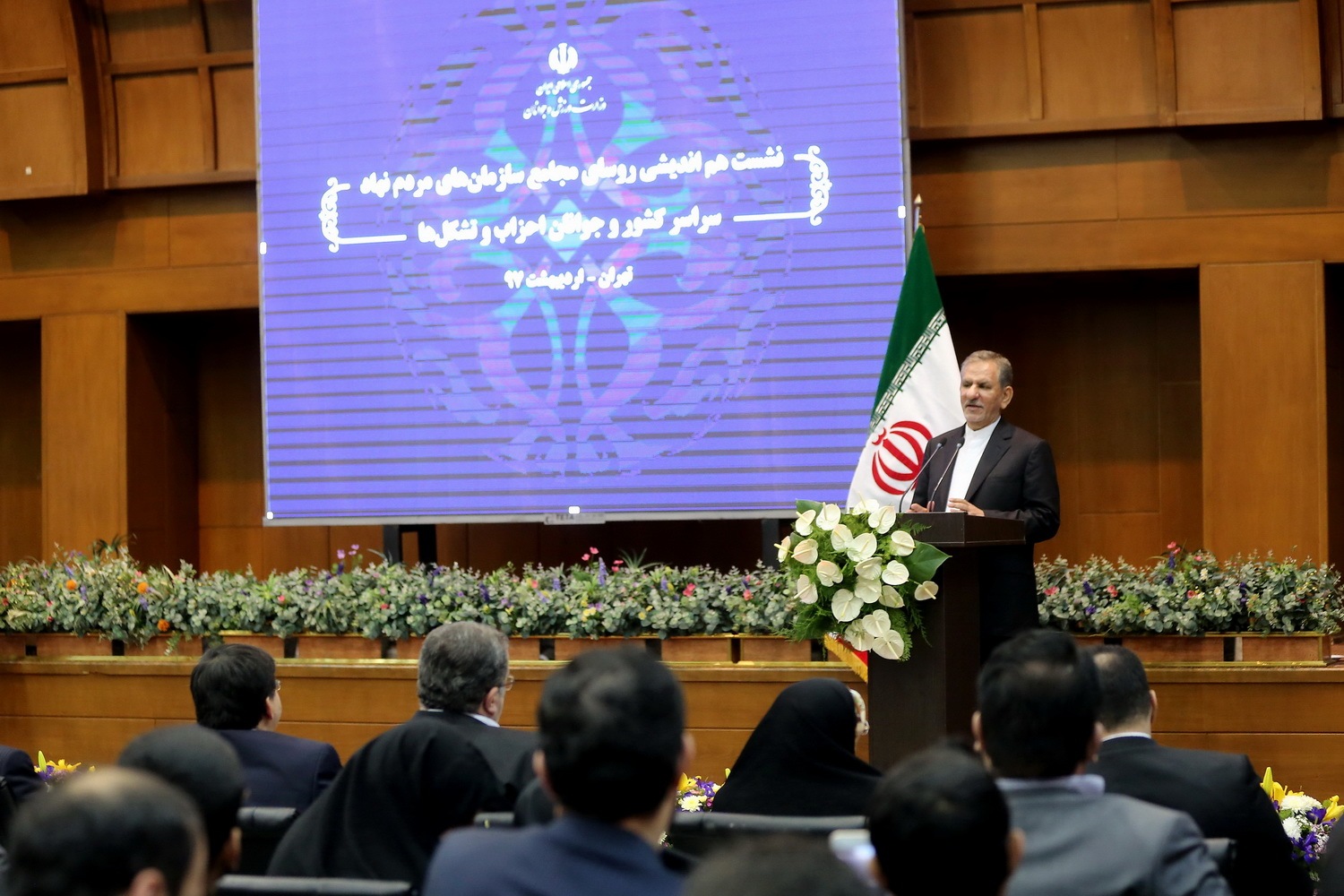 جهانگیری: اگر ضعف&zwnj;هایی در عملکرد دولت وجود دارد به معنای خلف وعده نیست
