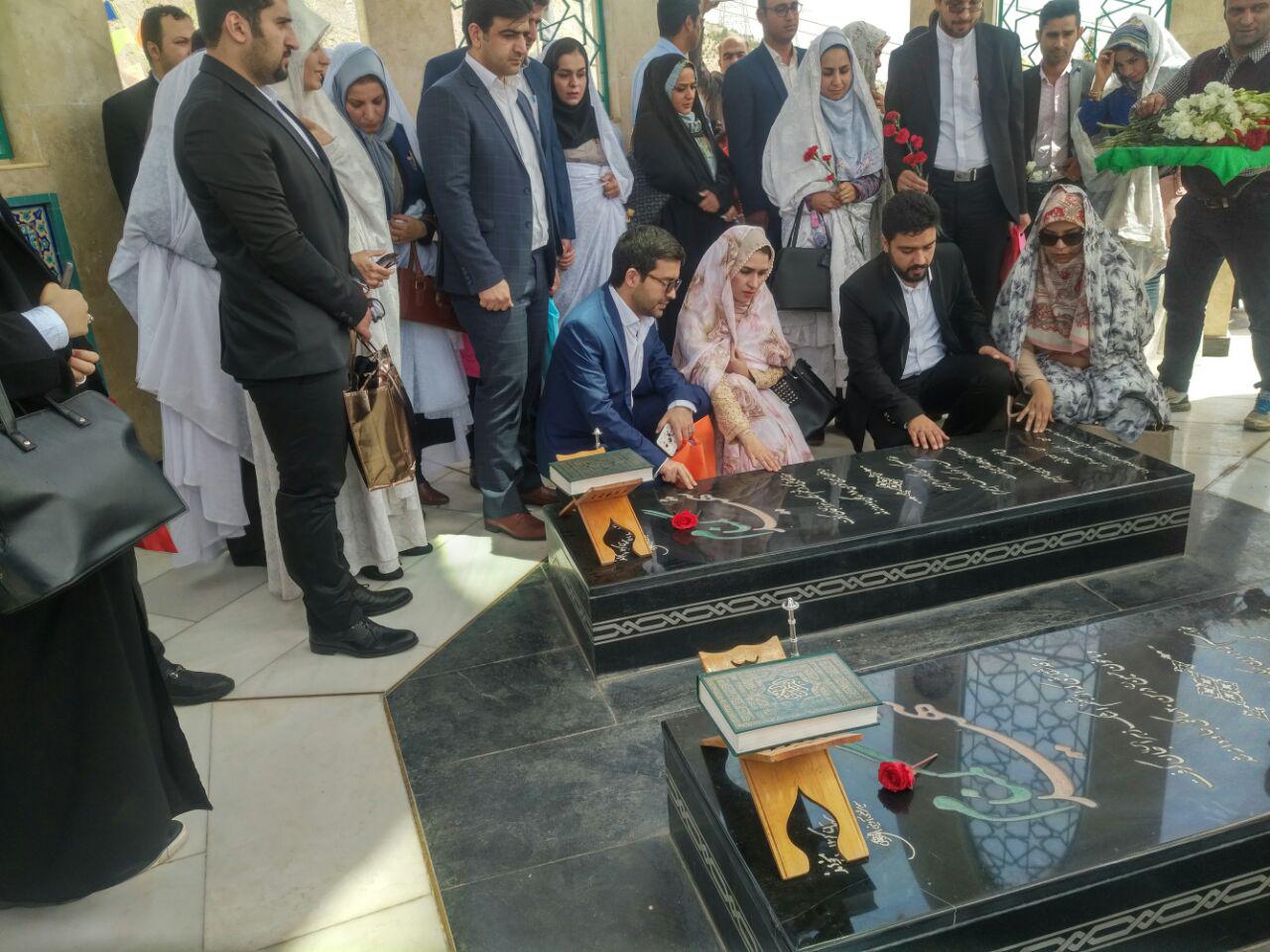 جشن ازدواج دانشجویی ۱۶۷ زوج برگزار شد/ رهبر: جوانگرایی؛ سیاست پیش روی دانشگاه آزاد اسلامی