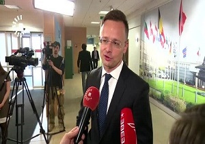 وزیر خارجه مجارستان: صلح در سوریه بدون توافق شرق و غرب ممکن نیست