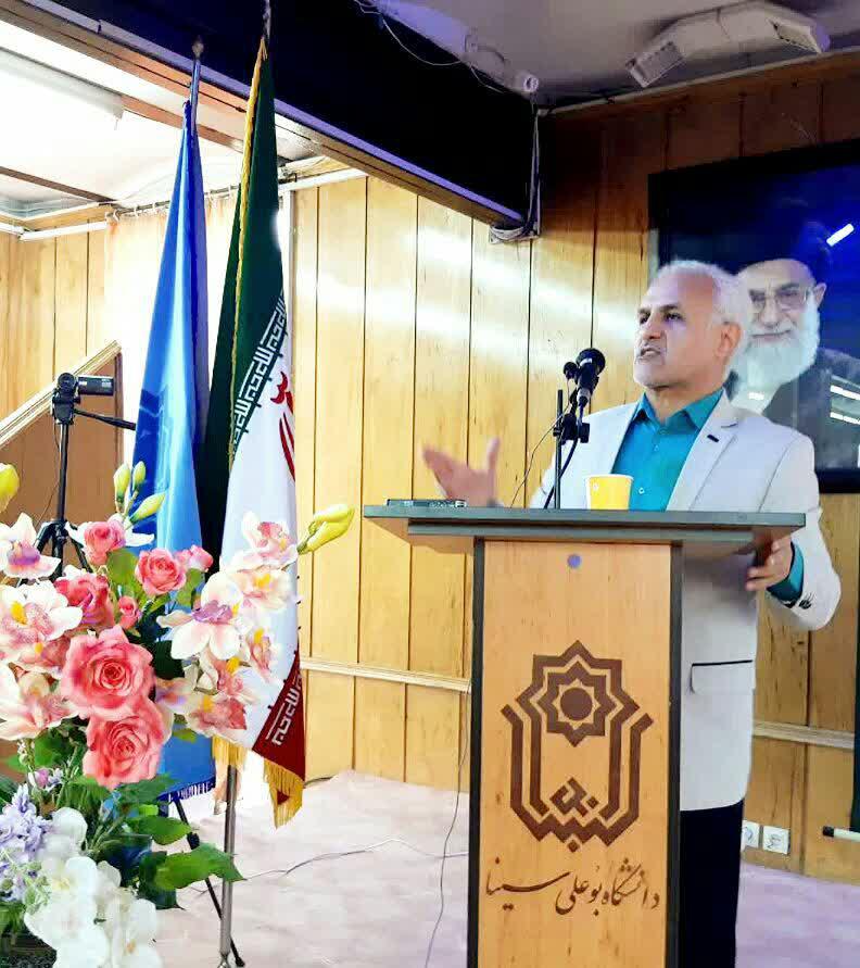 با امریکاتنها می توان در صورت زانو زدن مذاکره کرد