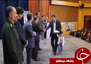 تجلیل از کارگران نمونه تاکستان