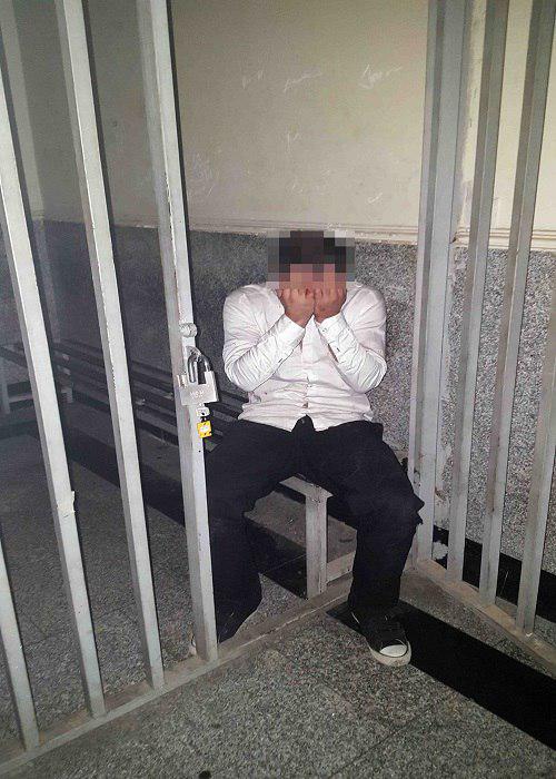 معلم پرورشی قلابی سارق مینی&zwnj;بوس دستگیر شد + عکس