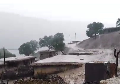 بارش رحمت‌الهی در روستای کول ارزن + فیلم