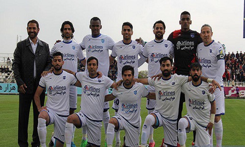 پرچمداری پرسپولیس در سال سیاه مشکی پوشان