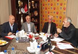 جلسه هیئت مدیره در باشگاه پرسپولیس / زانوی آسیب دیده ربیع خواه جراحی می شود