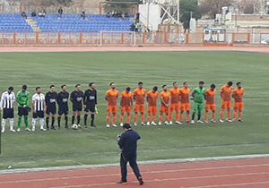 شکست آبرومندانه نارنجی پوشان در بابل