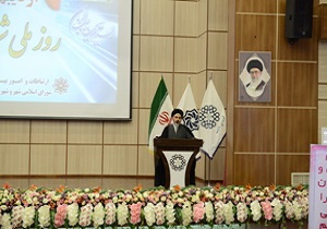 در کنار موضوعات مختلف شهری به موضوعات فرهنگی نیز توجه شود