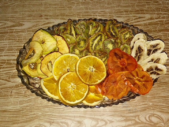 نحوه خشک کردن میوه&zwnj;ها در فِر