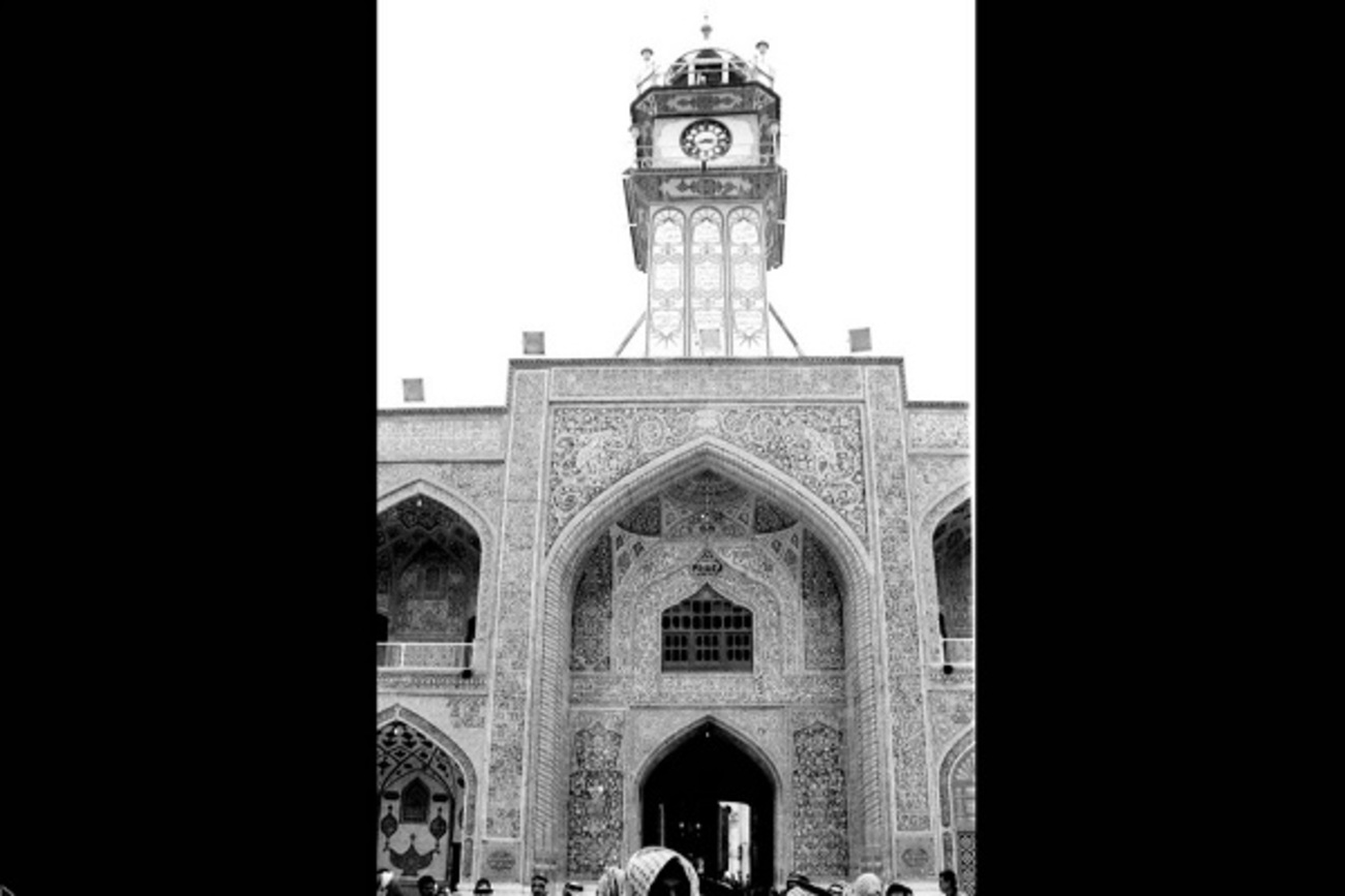 بارگاه ملکوتی حضرت امیرالمومنین علی (ع) در سال 1369+عکس