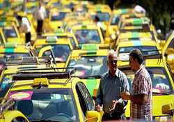 استقبال زنان کانادایی از راه اندازی تاکسی‌هایی مخصوص بانوان + فیلم