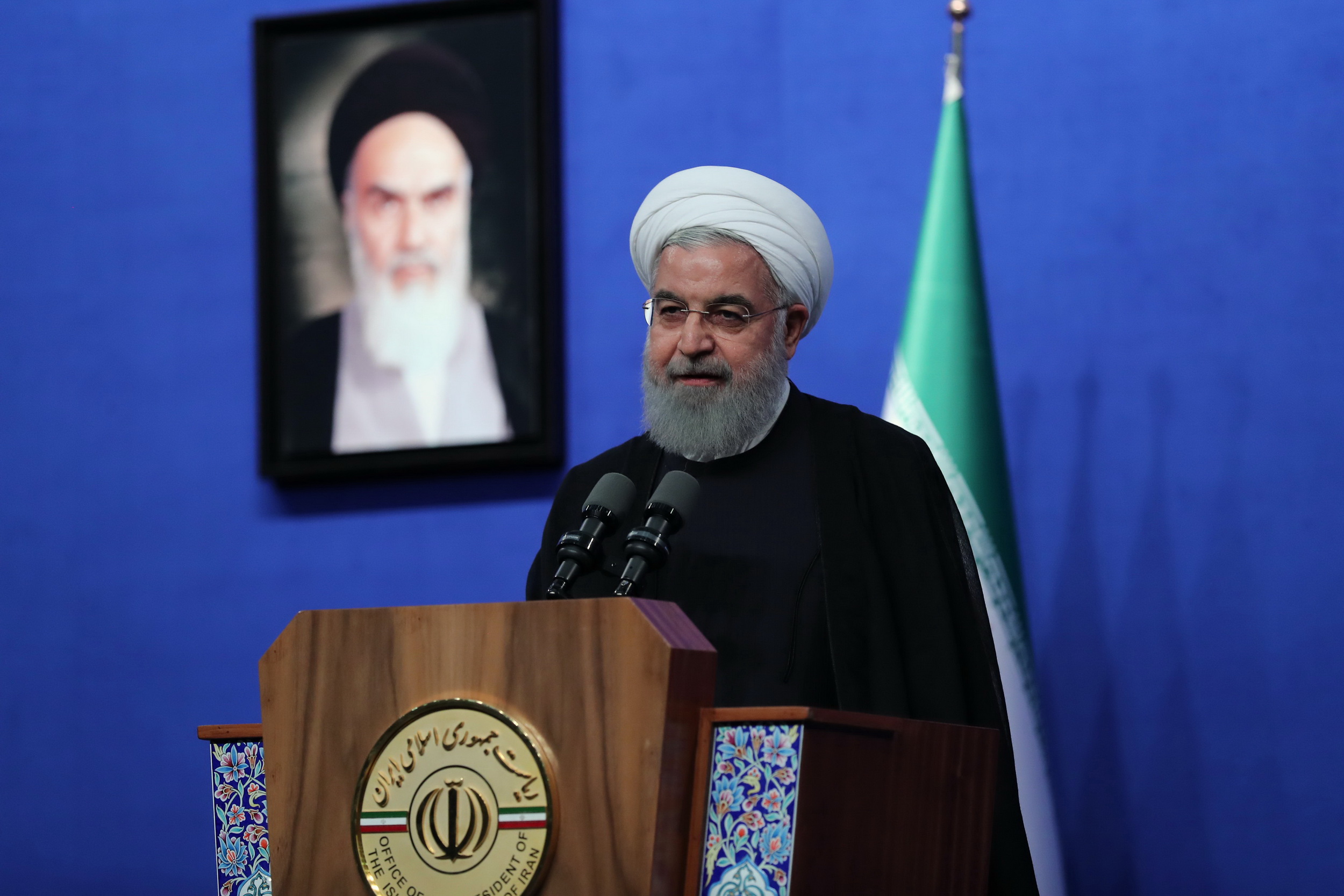 ملت ایران از تهدید نمی&zwnj;هراسد و بسیار بزرگتر از افراطیون واشنگتن است/ آقای ترامپ! این ملت در برابر شما پیروز و موفق خواهد بود