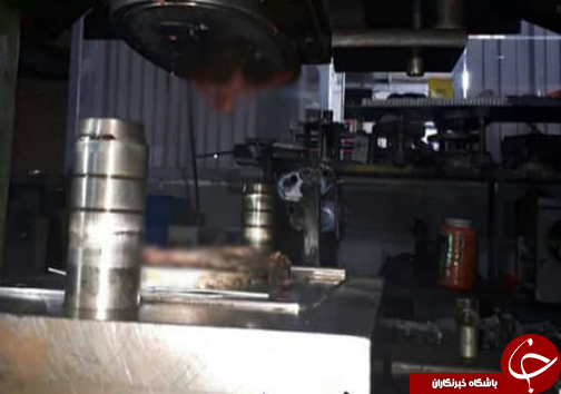دستگاه پرس اگزوز دست دختر را بلعید