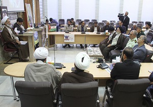بخشی نگری منتسبین برای مخدوش کردن راه امام