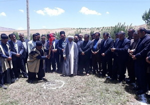 کلنگ زنی مدرسه خیری دو کلاسه در کوهرنگ