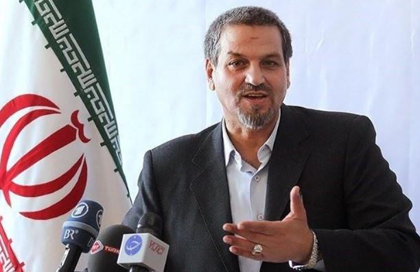 اصحاب رسانه باید از نظر اقتصادی تامین شوند