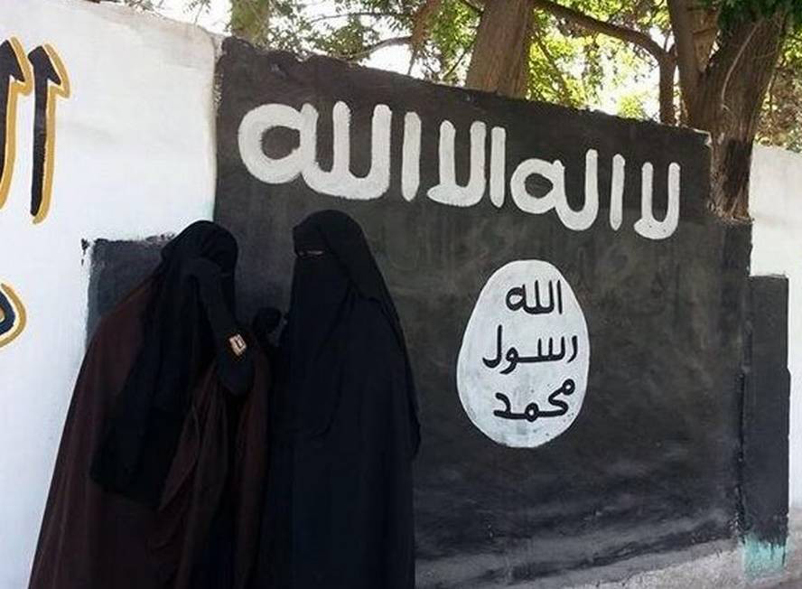 اعترافات زنی خطرناک از تبار تروریست&zwnj;ها /&laquo;احلام محسن&raquo;کارمند دیوان داعش را بشناسید +فیلم