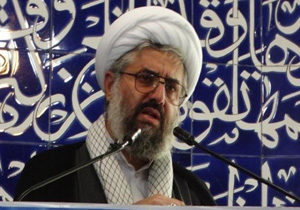دلدادگان به غرب با فراموشی سخنان امام (ره) بدنبال فروش کشور به بیگانگان
