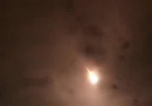 لحظه حیرت‌انگیز عبور شهاب‌سنگ از آسمان چین + فیلم