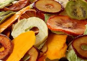 ردپای خشکبار وارداتی در ویترین مغازه&zwnj;ها/ رئیس اتحادیه: میوه&zwnj;های خشک وارداتی چیزی جز نشاسته و شکر نیست