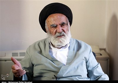 امام خمینی آمدن کدام نوه&zwnj;اش به بیمارستان را در آخرین لحظات عمر منع کرد؟