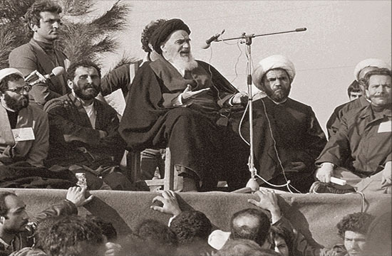 چرا برخی شخصیت&zwnj;ها نسبت به عدم وابستگی به غرب عدول کردند/ سیاست های خودباوری در سیاست خارجی؛ اصلی برای پیشرفت ایران