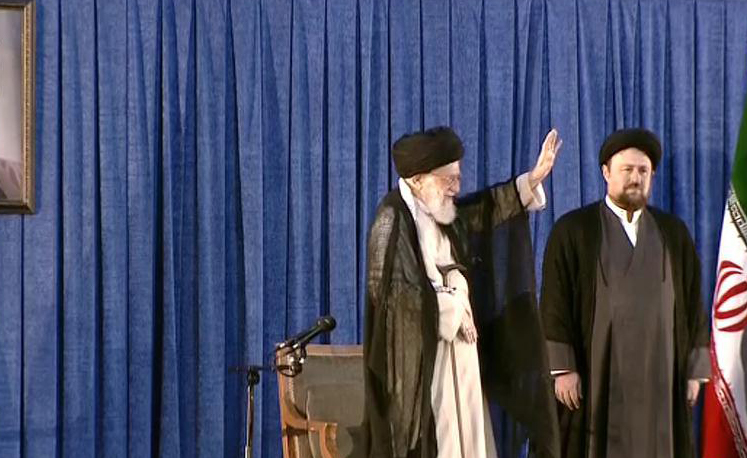 لحظه حضور رهبر انقلاب در مراسم سالگرد ارتحال امام (ره) + فیلم