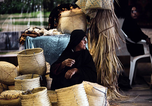 تولیدات صنایع دستی هنرمندان چهارمحال و بختیاری به صورت تضمینی خریداری می‌شود