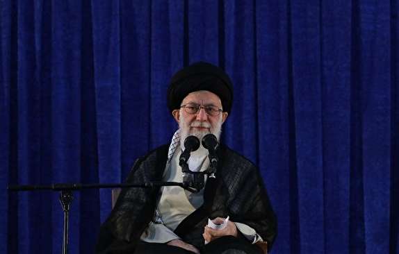 دستور برجامی رهبر انقلاب/سه جبهه دشمن مقابل امام خمینی(ره)/ ۷ ویژگی امام که امروز موبه&zwnj;مو دنبال کرده&zwnj;ایم